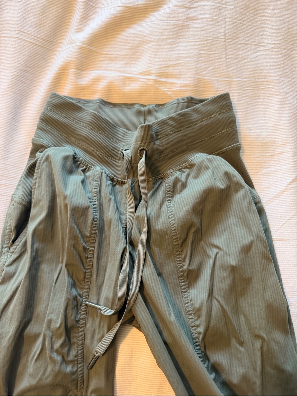 Lululemon dance studio joggers - Picture 4 of 6